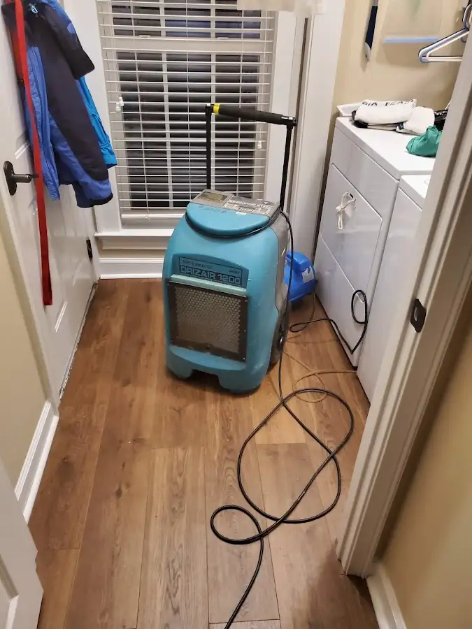 Commercial dehumidifier deployed for Flood Damage Cleanup in Ecorse